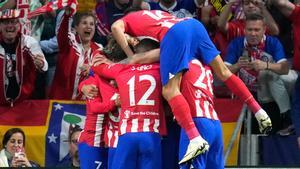 Los jugadores del Atlético celebrando ante el Dortmund