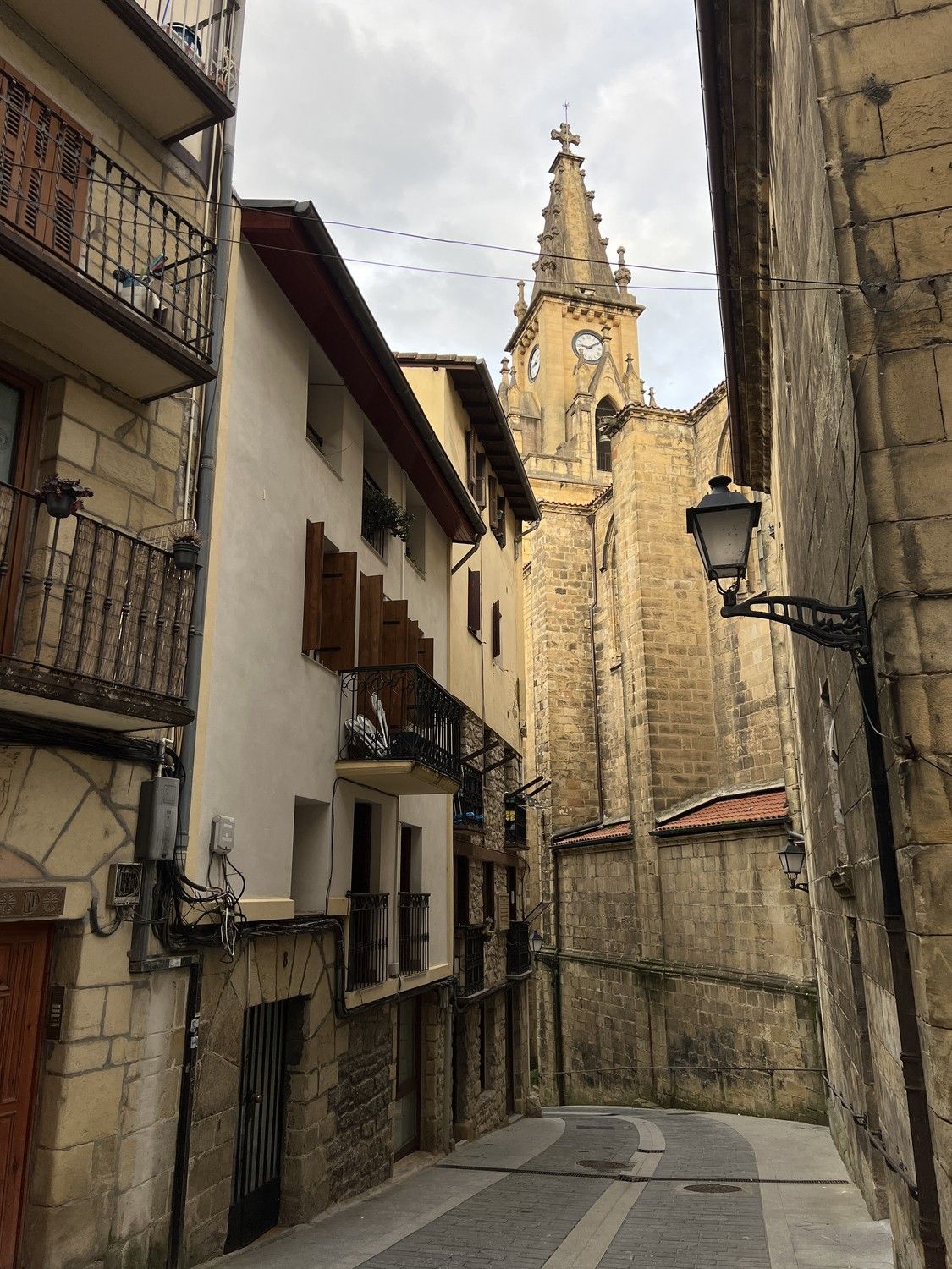 La torre de la iglesia de Rentería