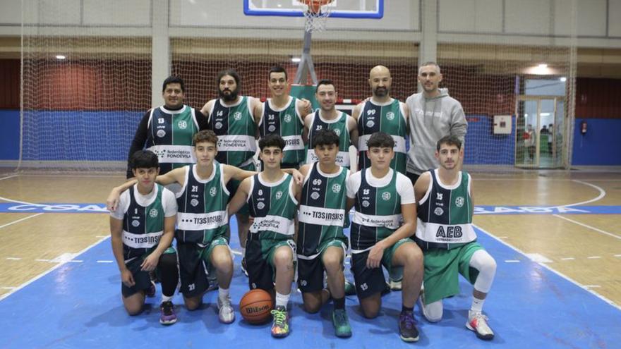 Formación del equipo sénior masculino. |  Bernabé/Ángel