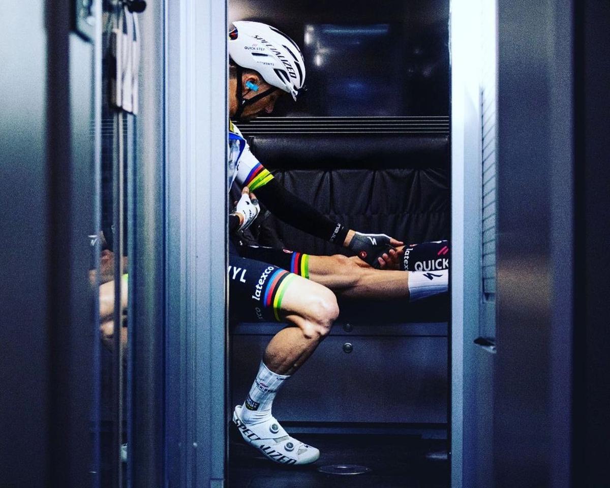 La recuperación de Alaphilippe avanza bien tras su caída del 24 de abril