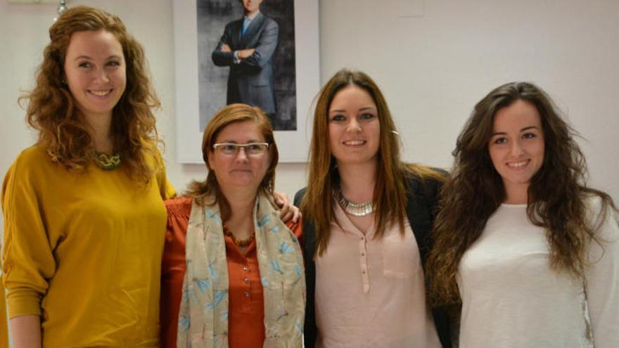 Estefanía Veri, Marta Miguel Gallardo y  Ainara  Antelo, candidatas a Reina de la Sal