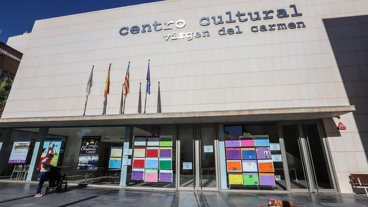 Centro Cultural Virgen del Carmen, sede la Universidad Abierta de la UNED en Torrevieja