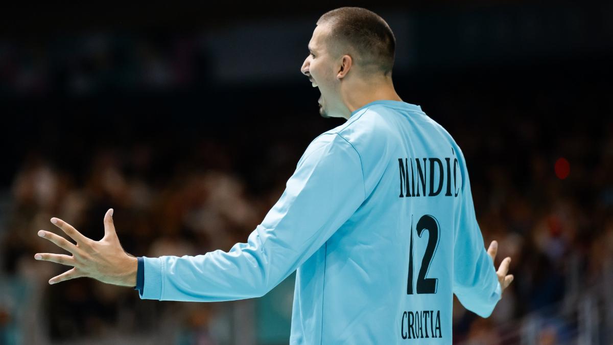 Matej Mandic, un excelente portero