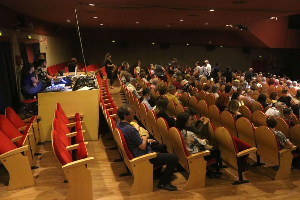 El montaje malagueño 'En ocasiones veo a Umberto' despide varias décadas de existencia del teatro de la calle Córdoba, que pasará a convertirse en el Teatro del Soho, el proyecto de Banderas