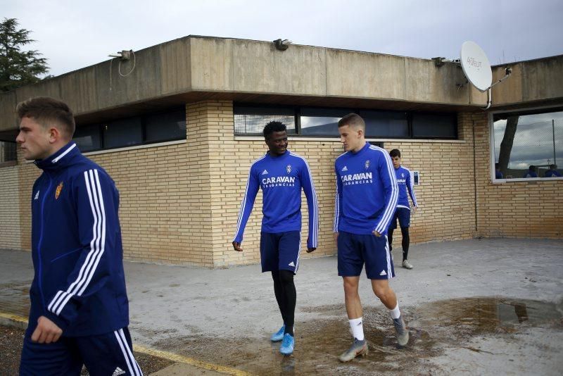 Entrenamiento del Real Zaragoza antes del partido contra la SD Huesca