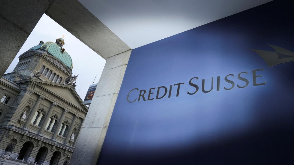 El logo de Credit Suisse en Berna.