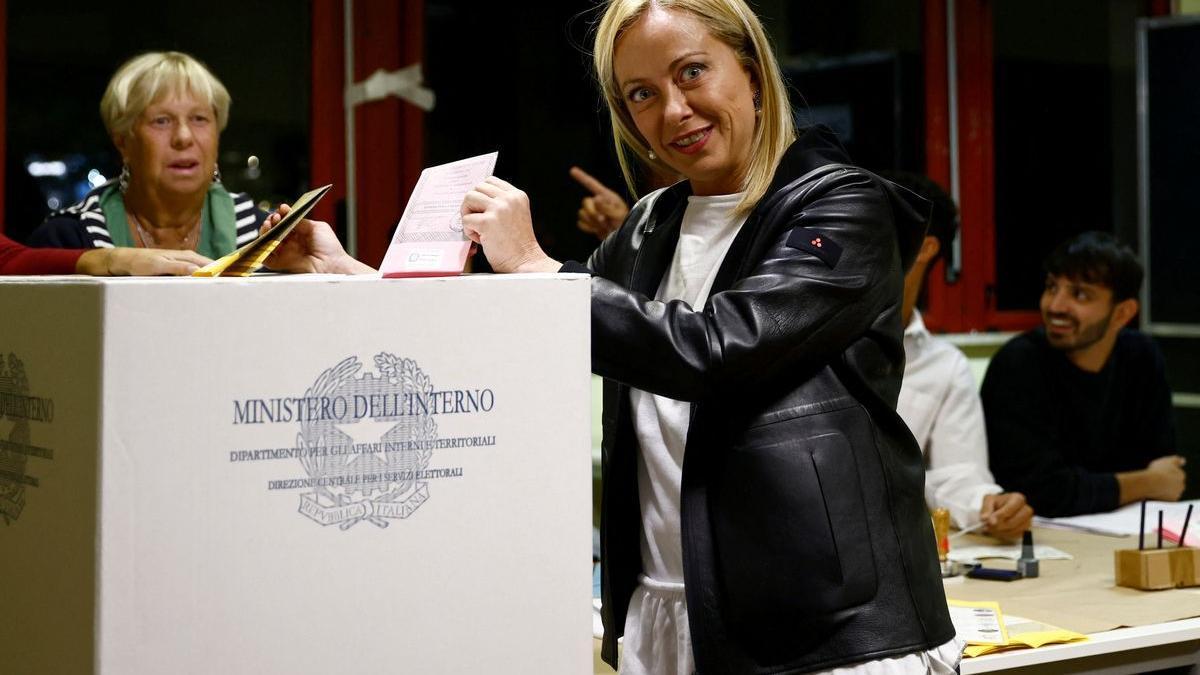 La líder de Germans d&#039;Itàlia, Giorgia Meloni, vota a Roma