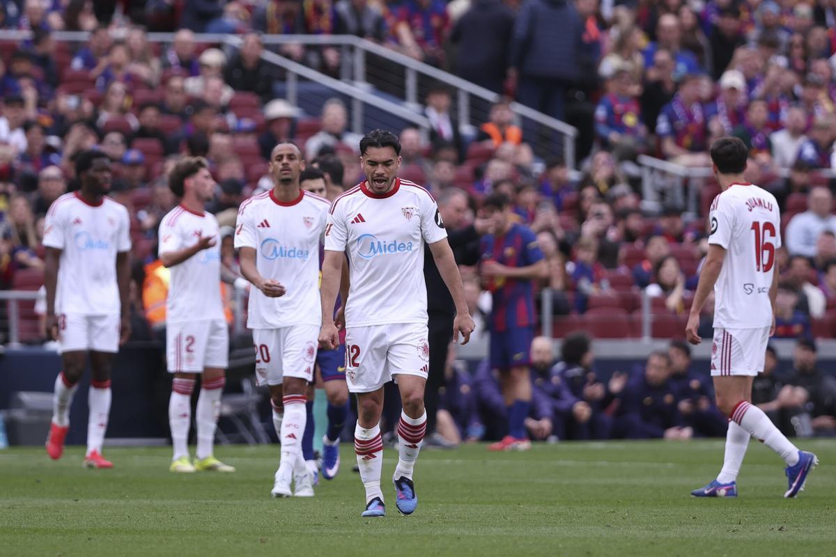 Gabriel Suazo lamenta el penalti pitado al FC Barcelona