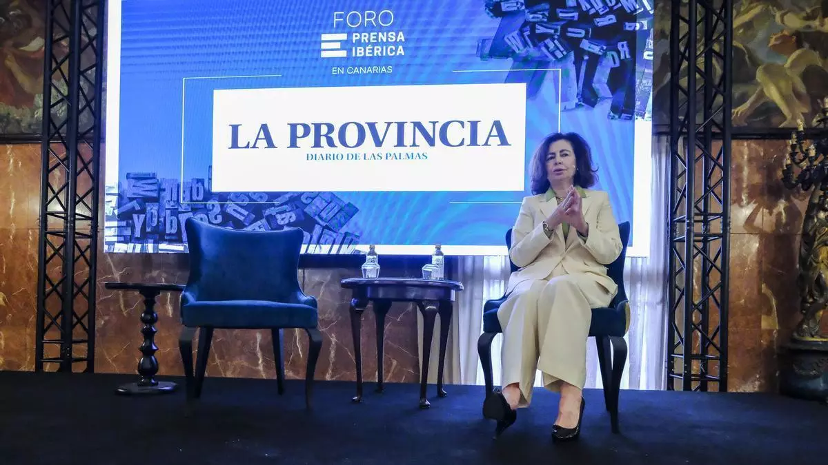 Matilde Asián, consejera de Hacienda: "Me preocupa la voz que Canarias está perdiendo tanto a nivel nacional como a nivel europeo"