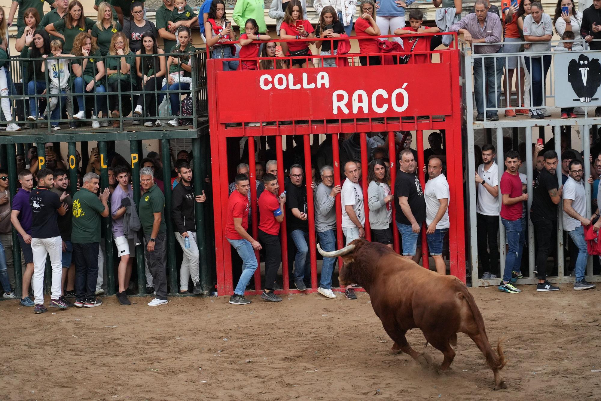 Las fotos de la tarde taurina del lunes de fiestas del Roser en Almassora