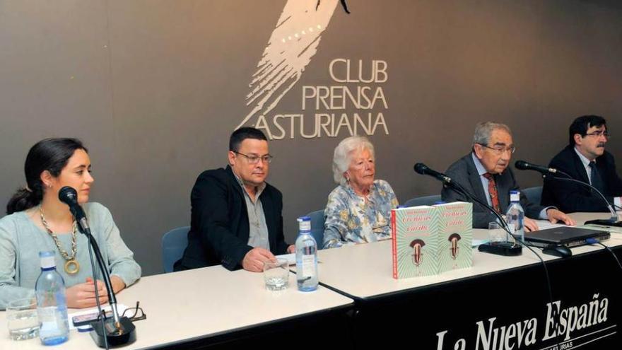 Claudia Greciet, Jesús Díaz Loyola, Menchu Álvarez del Valle, Esteban Greciet y Santiago Romero.