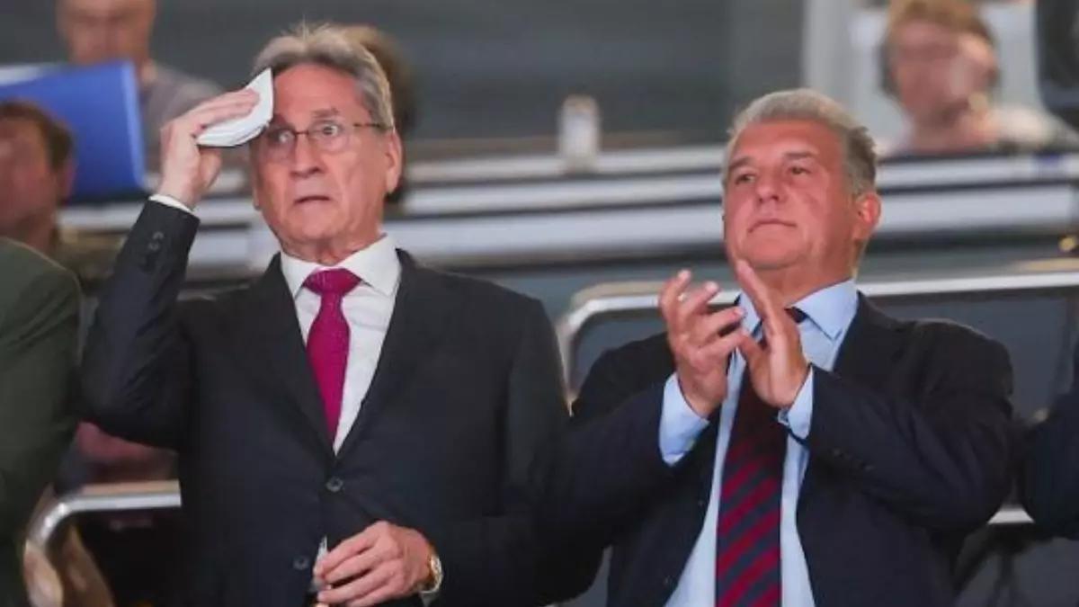 Valero Rivera y Joan Laporta, en el palco del Palau en el partido frente al Nantes.