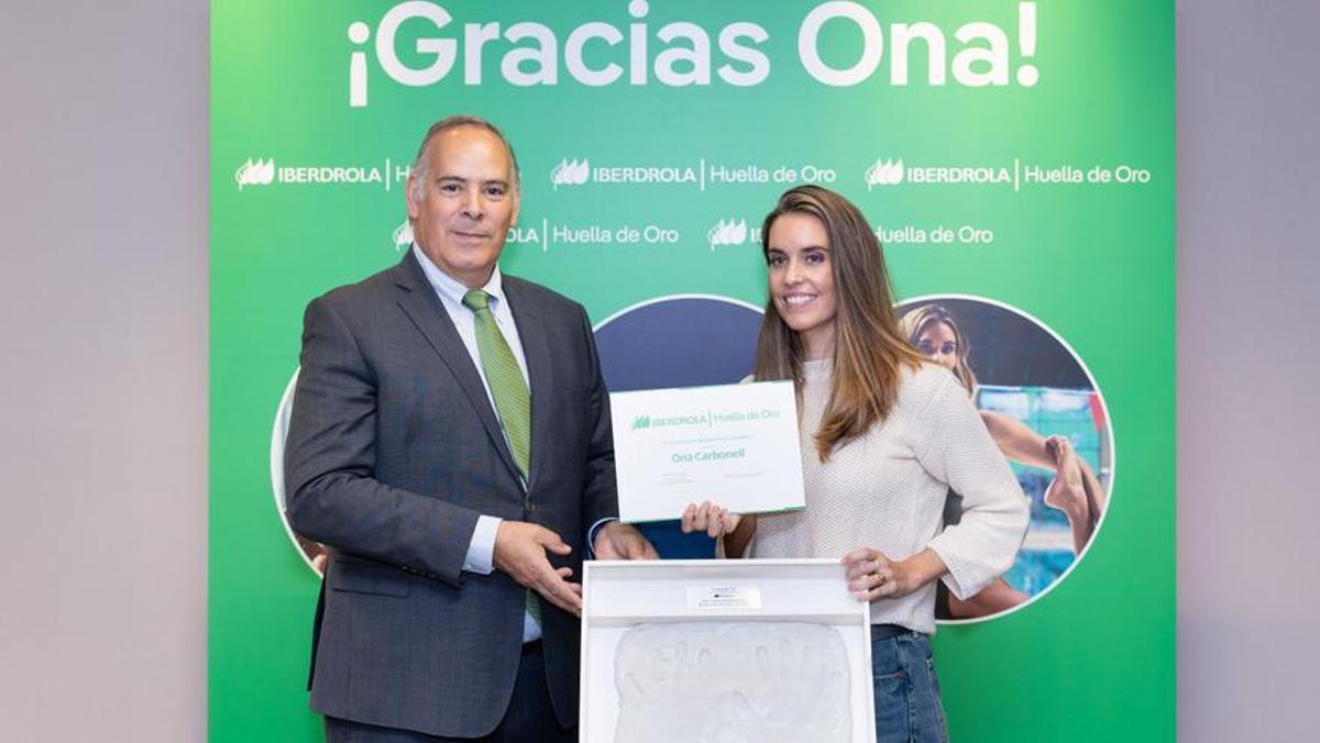 Ona Carbonell junto a Mario Ruiz-Tagle, CEO de Iberdrola España.