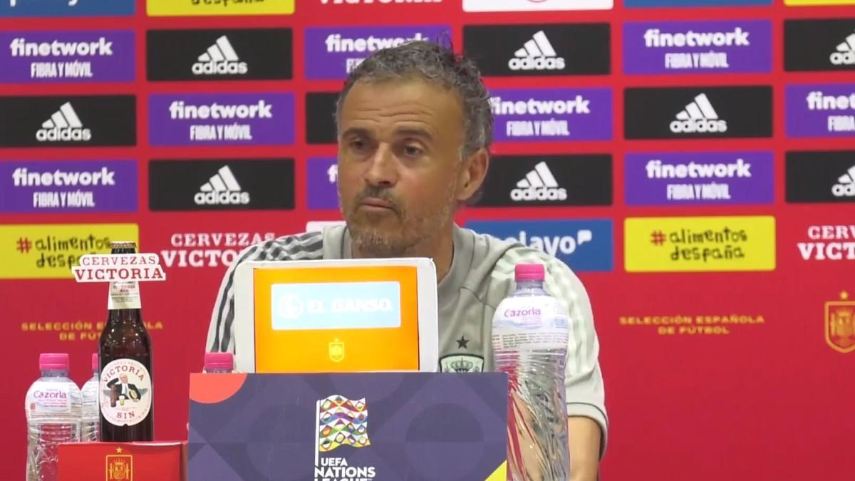 Luis Enrique: "A Gavi le queda mucho que mejorar, dentro y fuera del terreno de juego"