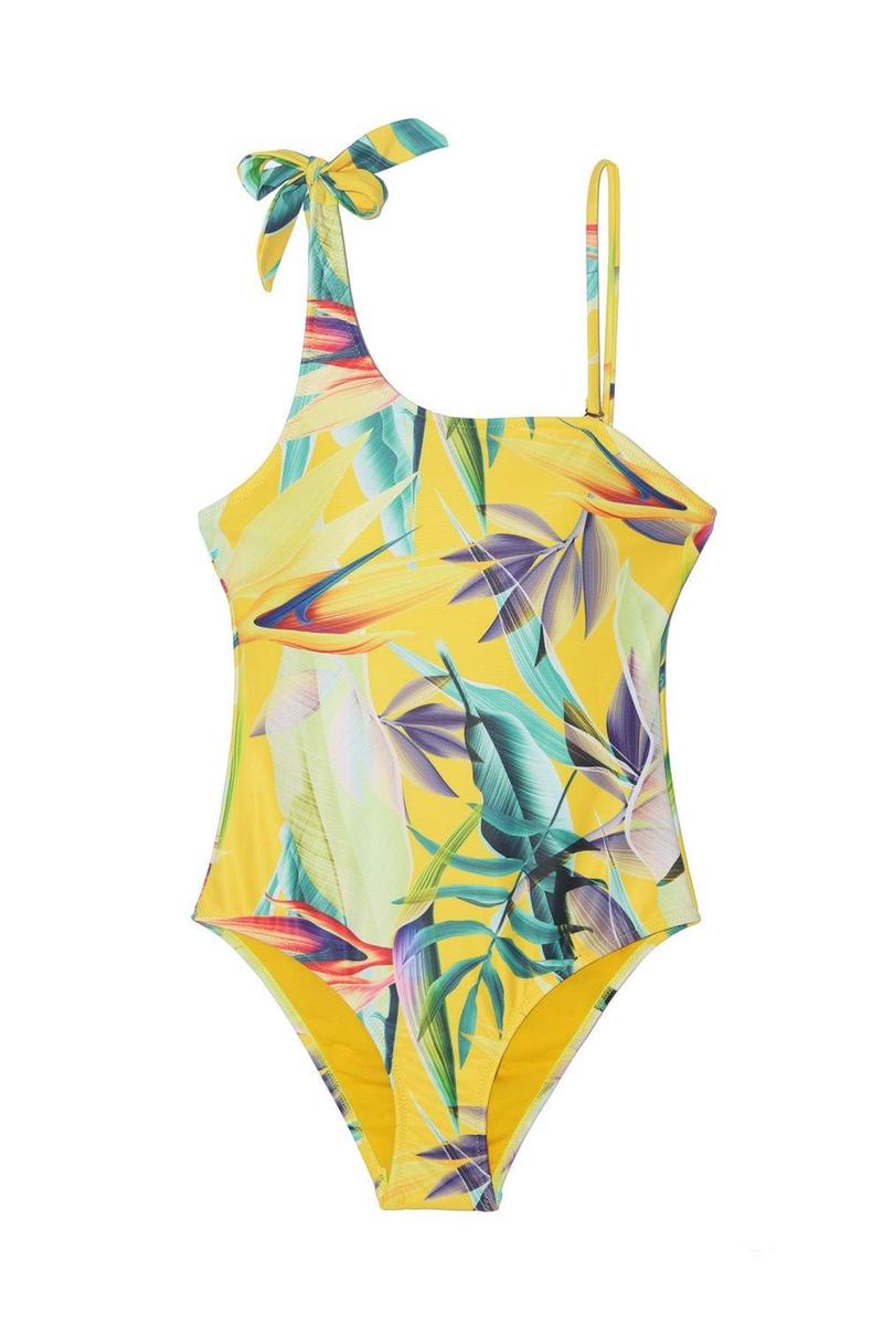 Bañador tropical de Venca (precio: 25,99 euros)