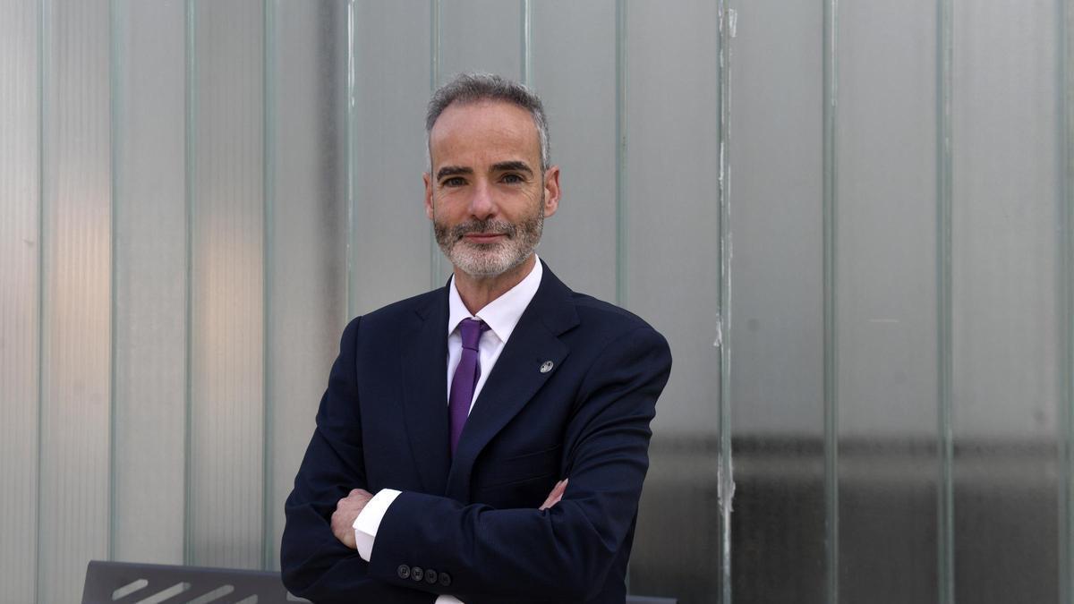 Samuel Baixauli se presenta a las elecciones al Rectorado de la Universidad de Murcia.