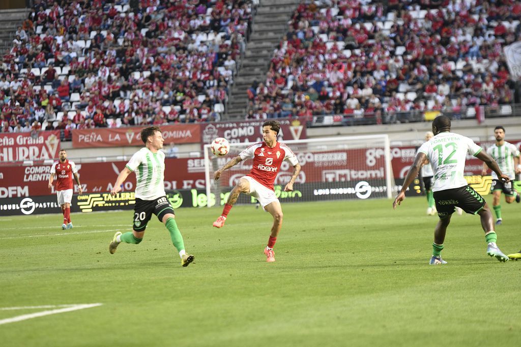 Las mejores imágenes del partido entre el Real Murcia y el Antequera