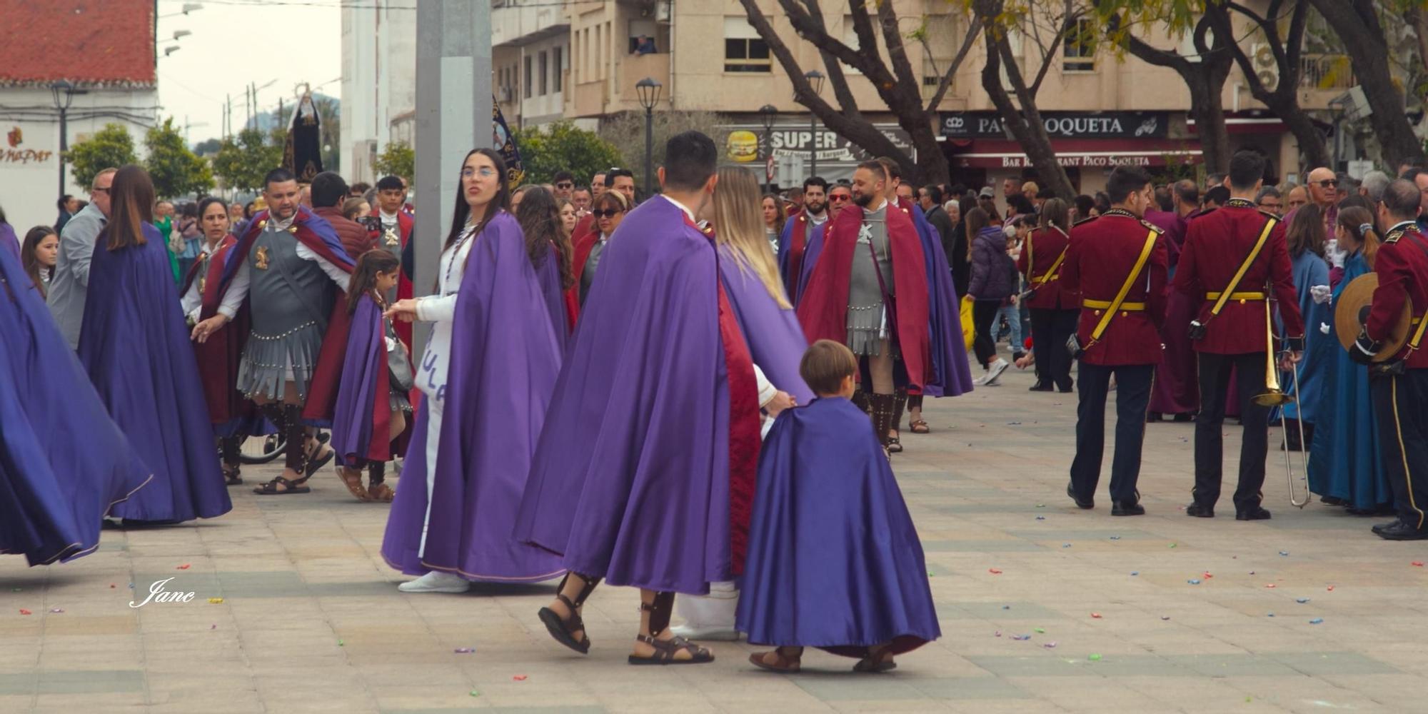 Las imágenes del Domingo de Resurrección en Oliva