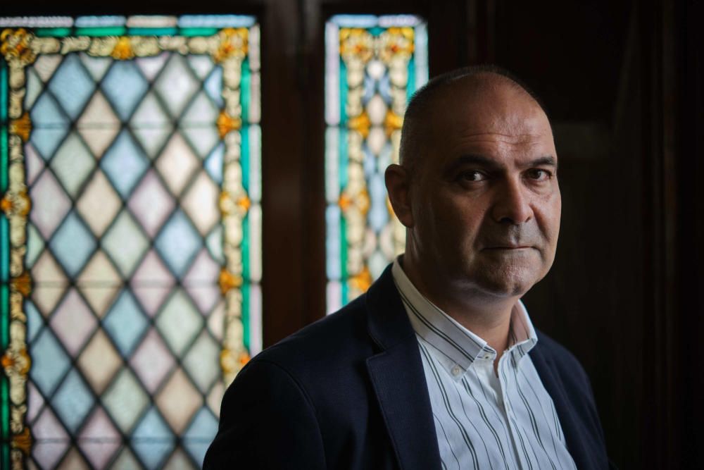 Aniano Cabrera, en las dependencias del Cabildo de Tenerife.