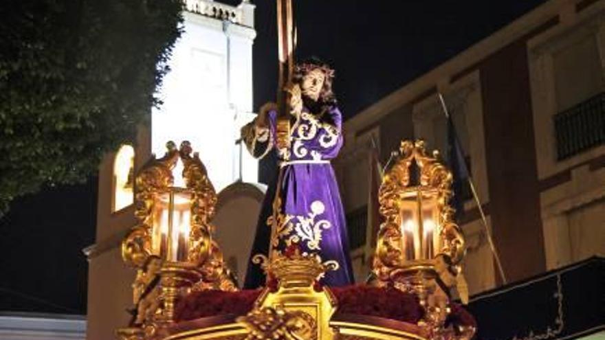 El rey Felipe VI otorga el Título Real a la Cofradía de Nuestro Padre Jesús de Cox