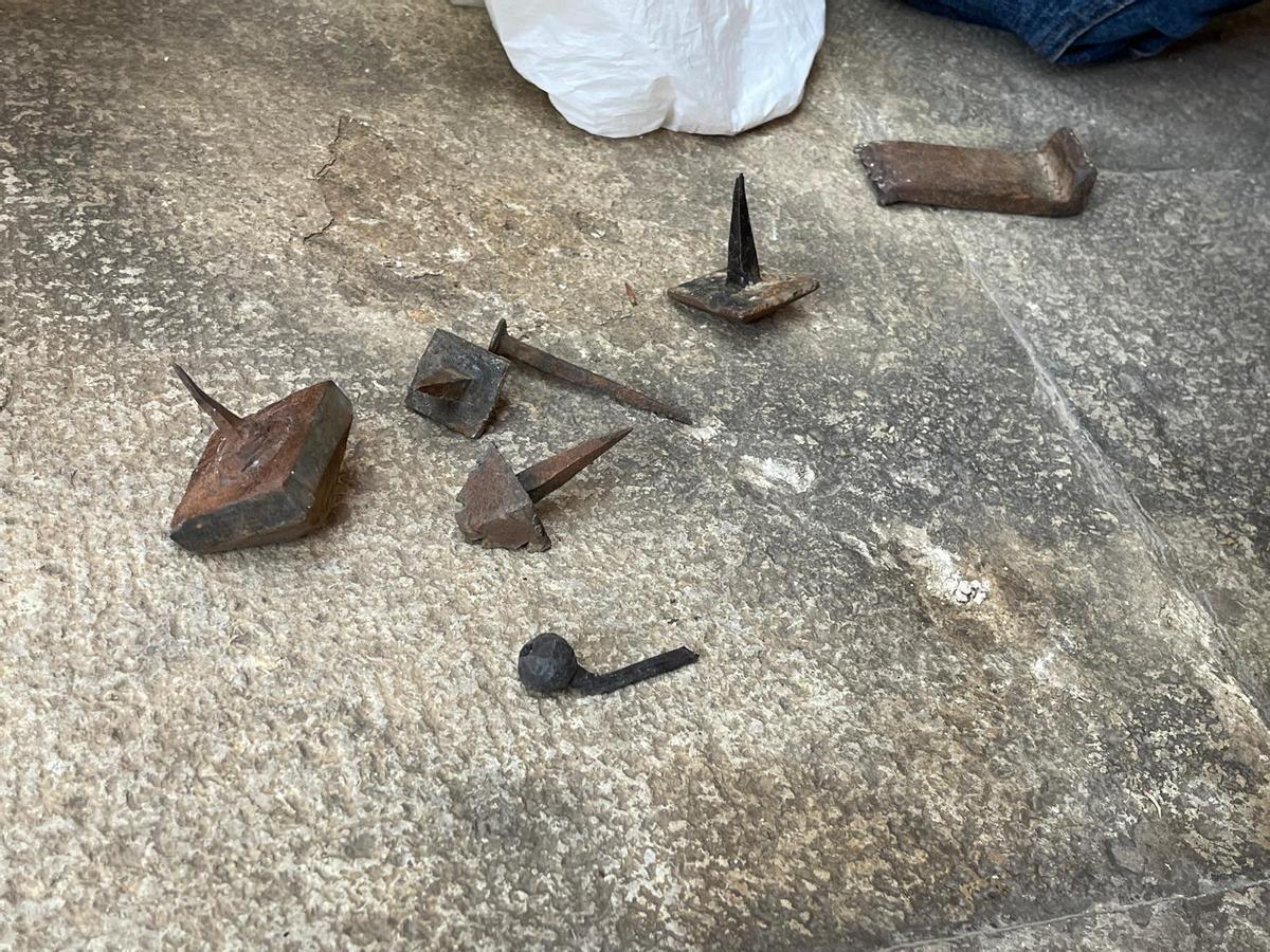 Elementos de forja de las puertas de torres de Serranos