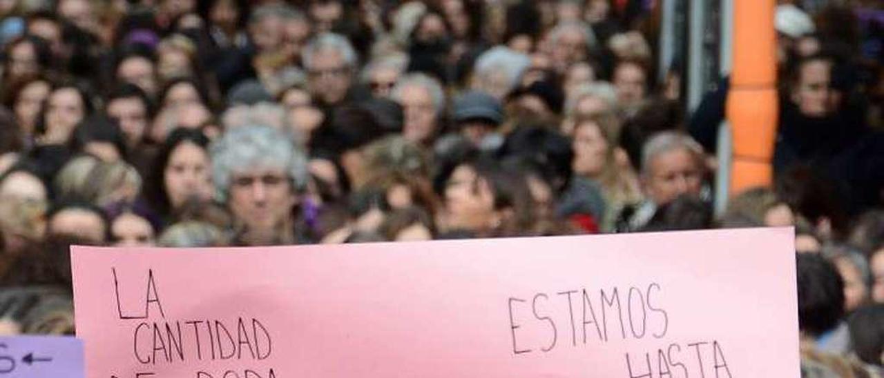 Dos de cada diez hombres normalizan el abuso a una mujer por vestir &quot;provocativa&quot;