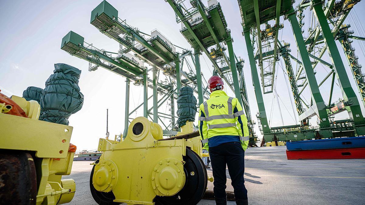 Belçika, Rusya ile yaşanan gerginlik karşısında Anvers limanını füzesavar ve drone hava kalkanıyla koruyor
