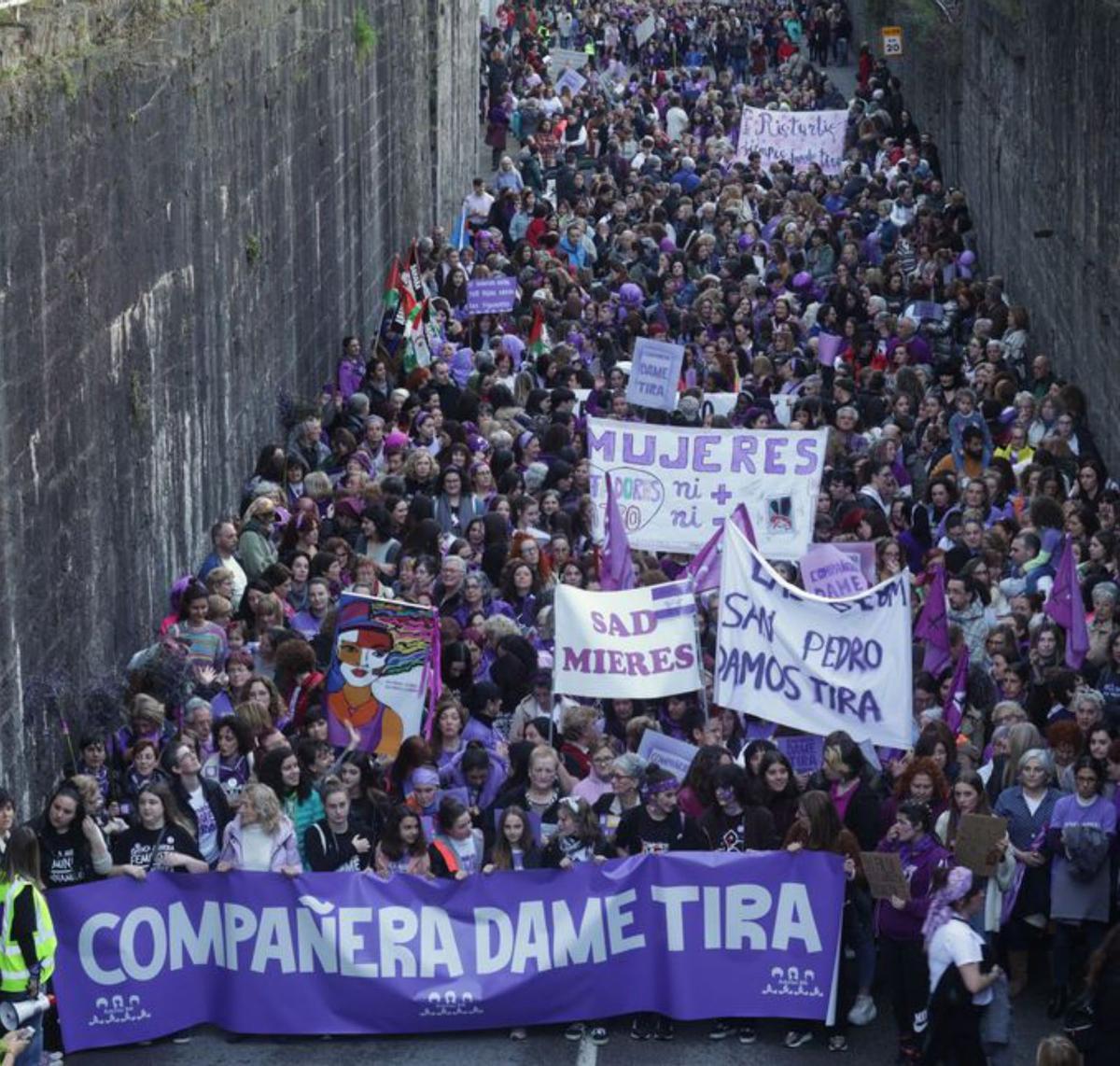 El 8M se da tira en Langreo