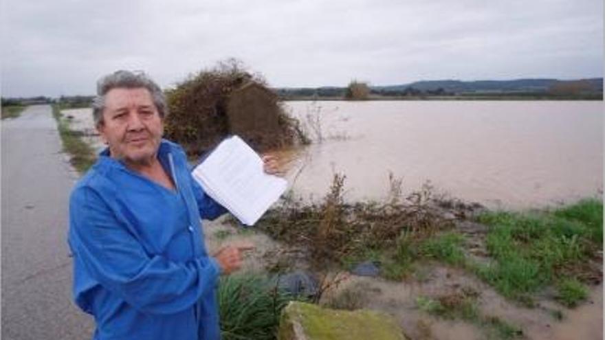 Torrent, amb el camp inundat per les obres del camí Ral, el passat novembre.