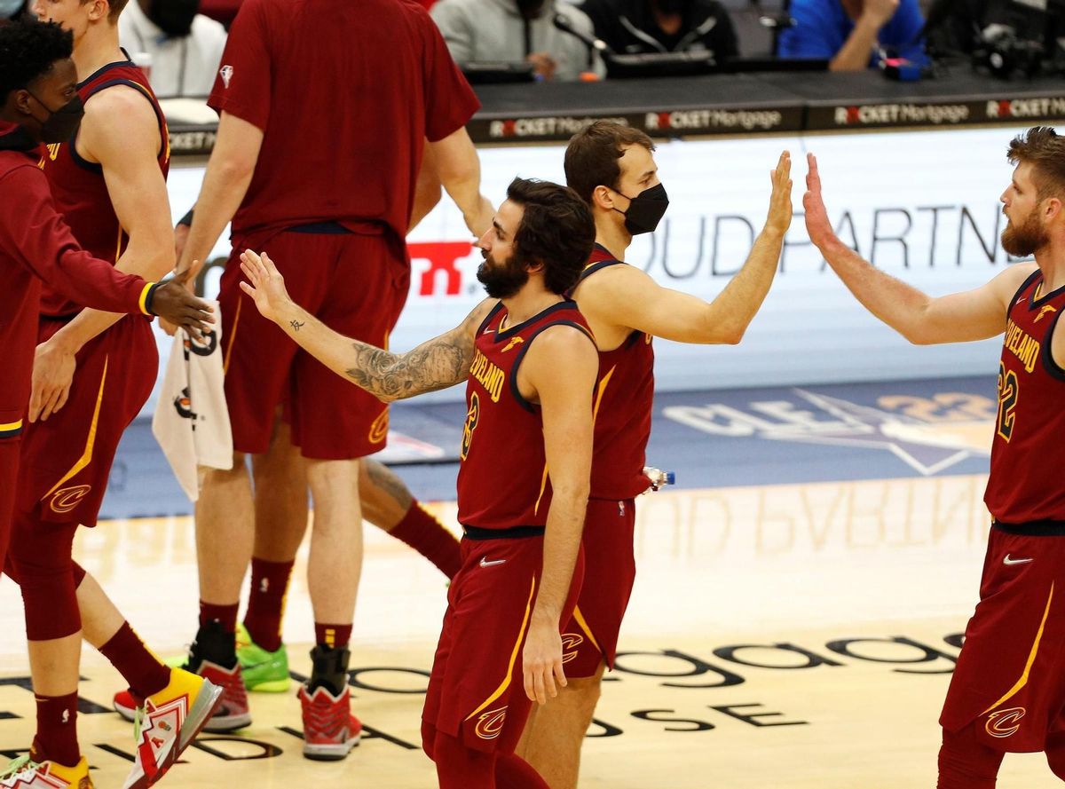 Ricky Rubio vol seguir al costat del seu equip mentre es recupera Ricky Rubio vol seguir al costat del seu equip mentre es recupera