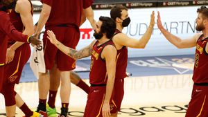 Ricky Rubio vol seguir al costat del seu equip mentre es recupera