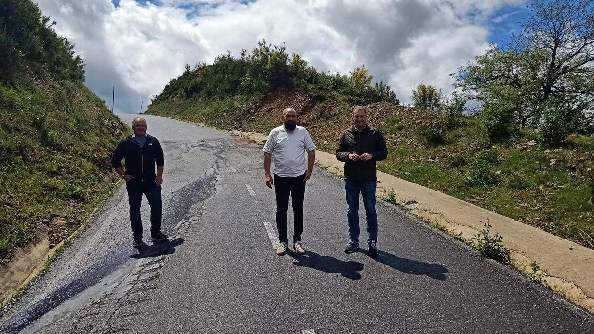 “Los vecinos llevan tres años dando un rodeo de 20 kilómetros para ir a Belmonte”