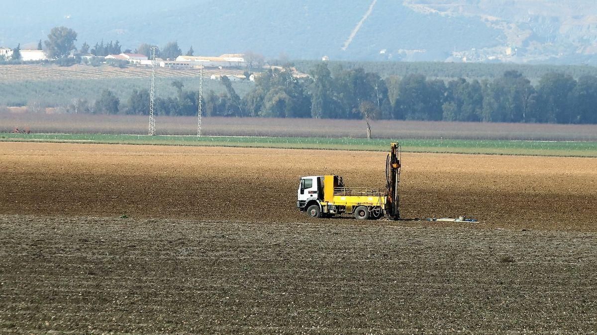 Trabajos para preparar los terrenos de La Rinconada para la base militar.