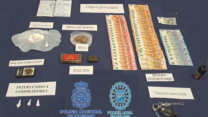 Detenida una pareja por vender drogas en un piso de Carretera de Cádiz