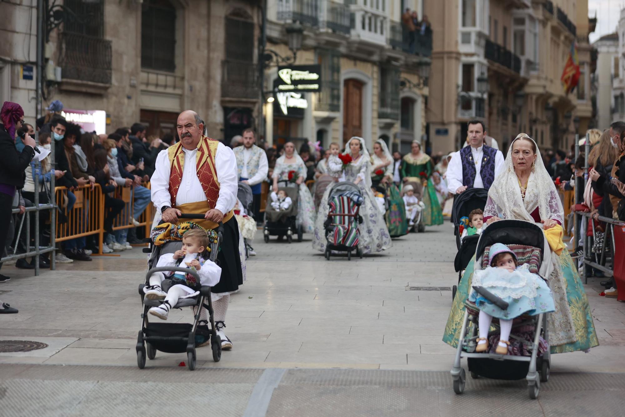 Búscate en el segundo día de ofrenda por la calle Quart (entre las 18:00 a las 19:00 horas)