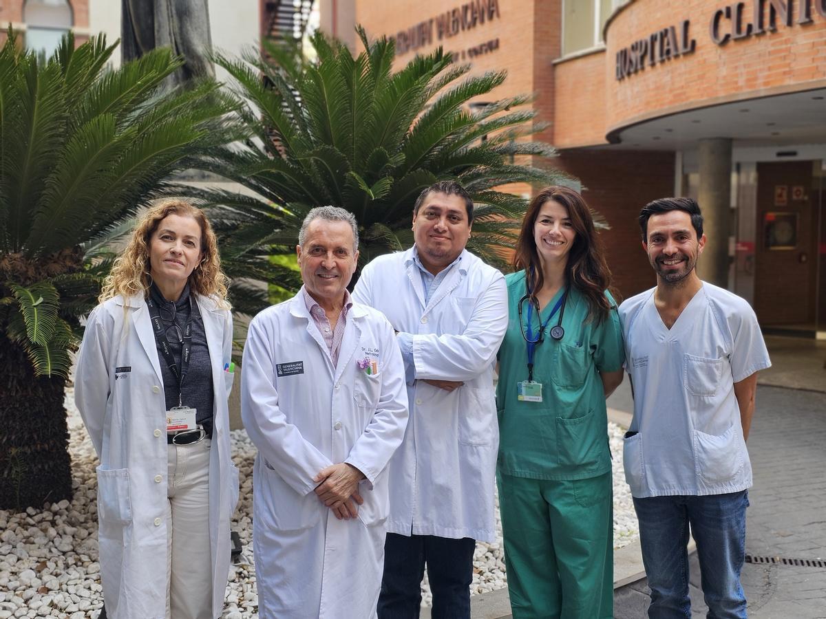 Equipo del Servicio de Nefrología del Hospital Clínico.