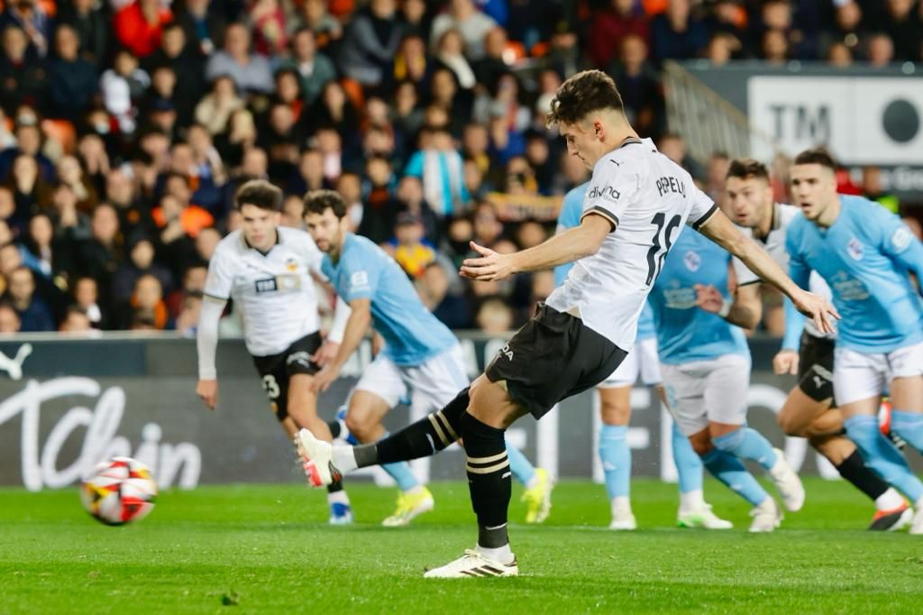 El partido Valencia - Celta, en imágenes