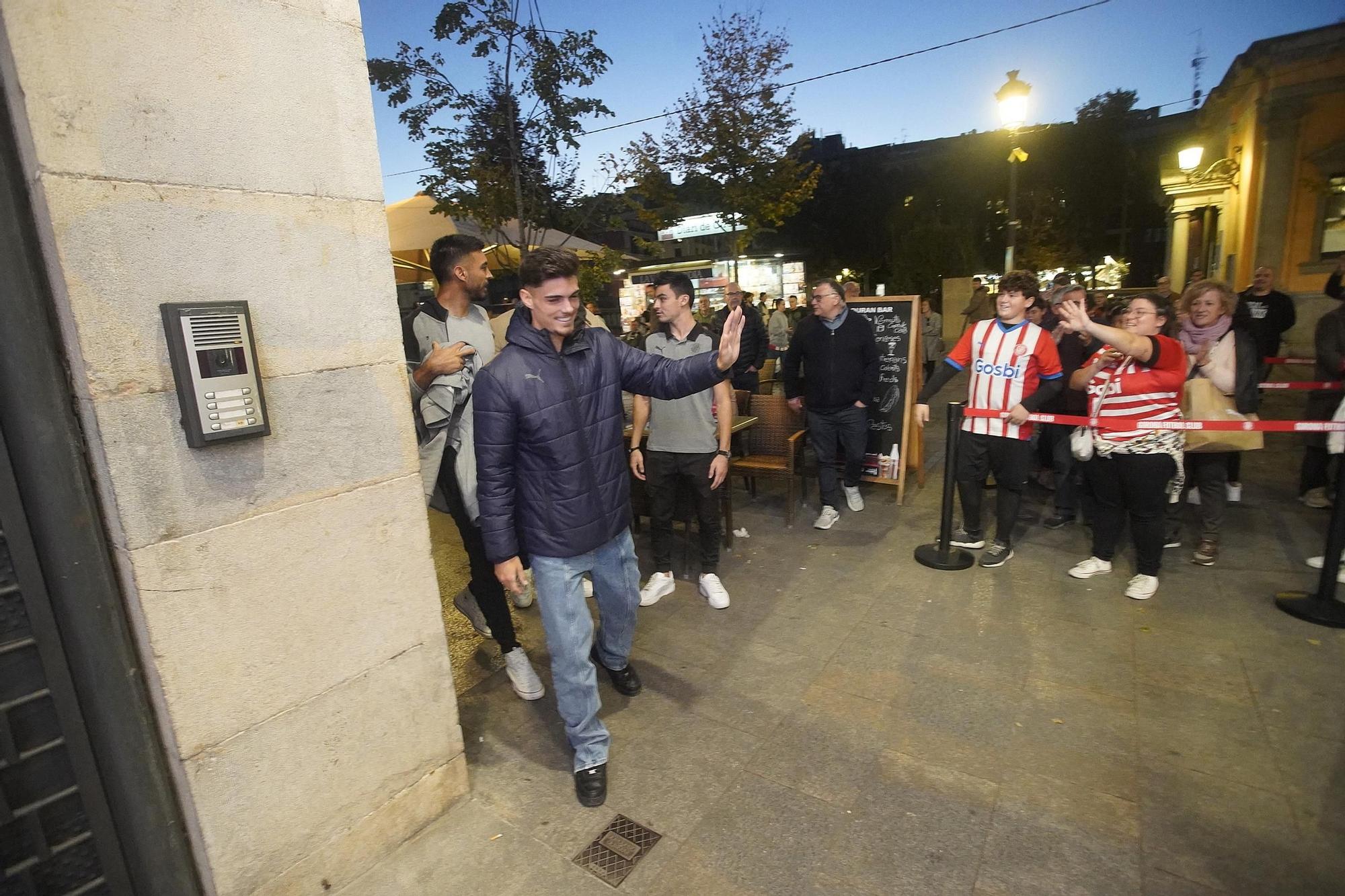 Gazzaniga i Miguel per alegrar una grisa tarda de novembre a Girona