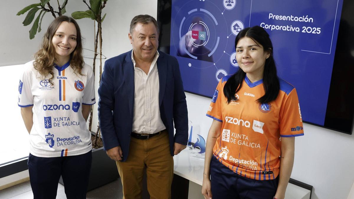 Desde la izquierda, Milagros Carrera, Ramón Ares y Camila Celeste en las oficinas de Ozona Tech.