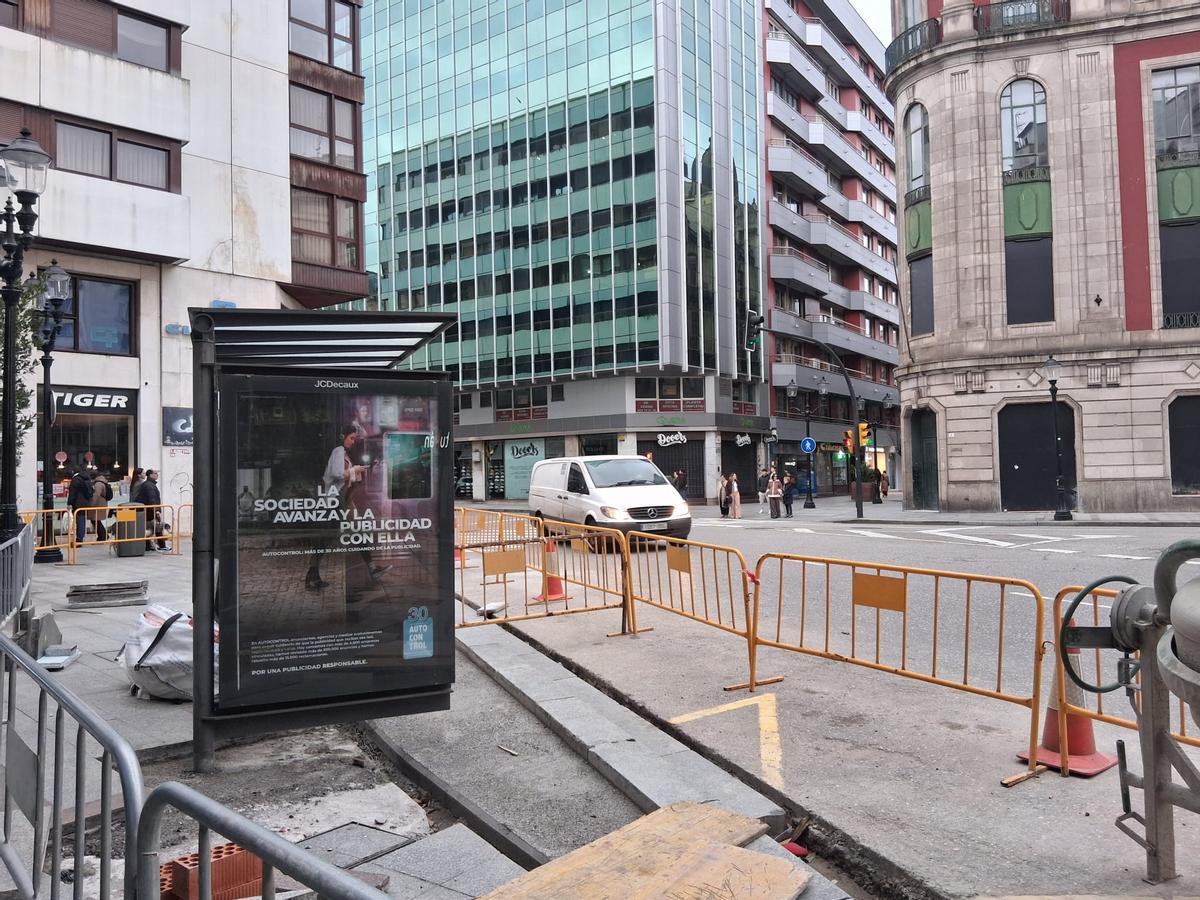 La nueva marquesina de la plaza del Carmen.