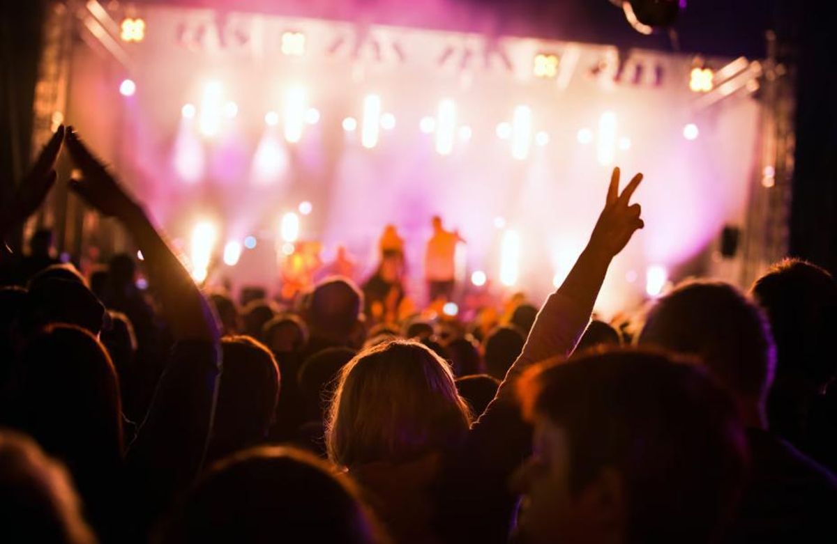 Compte amb els decibels dels concerts, festivals... Et poden perjudicar molt la salut auditiva si el so es prolonga en el temps