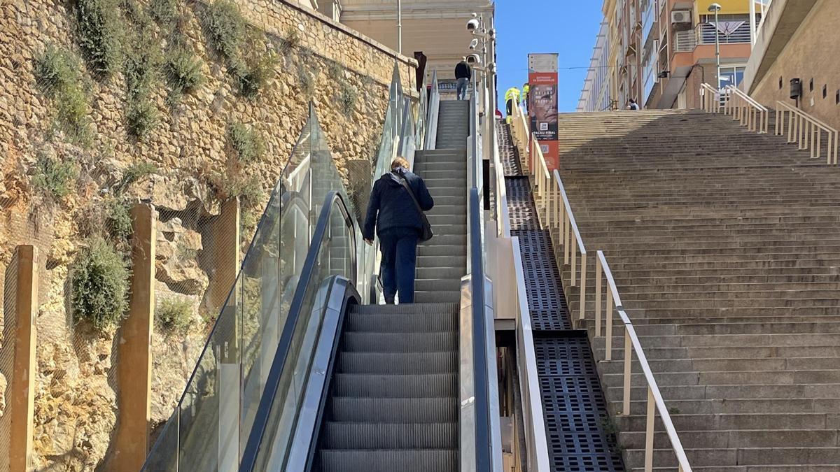 Las escaleras mecánicas del Palau de Congressos de Tarragona, habitualmente afectadas por problemas técnicos.
