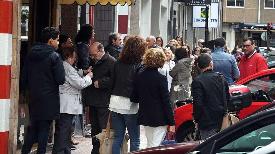 Funeral por el niño en la parroquia de Fátima