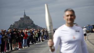 Llegada a Mont-Saint-Michel de la antorcha de los Juegos Olímpicos de París, el 31 de mayo de 2024