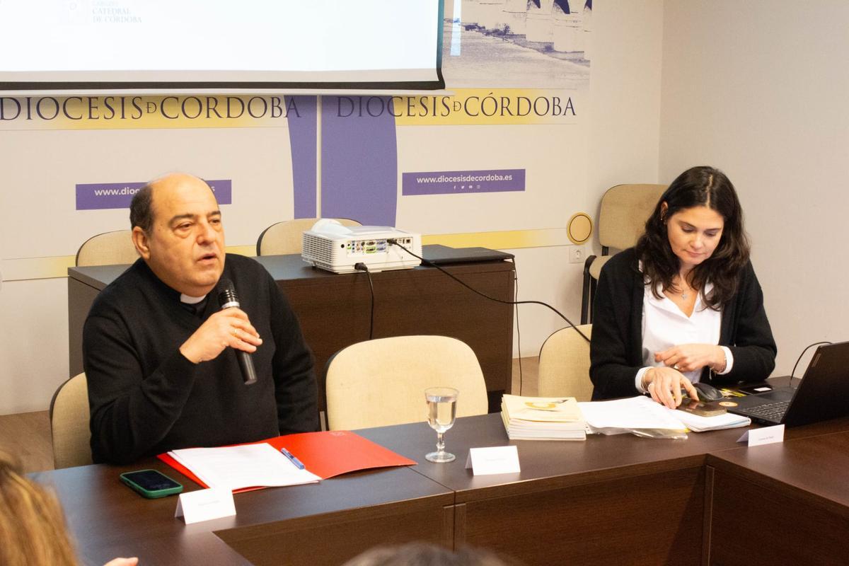 Canónigo portavoz del Cabildo, José Juan Jiménez Güeto, durante la presentación del documento.