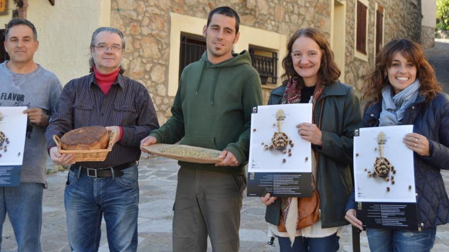 Els organitzadors en un moment de la presentació.