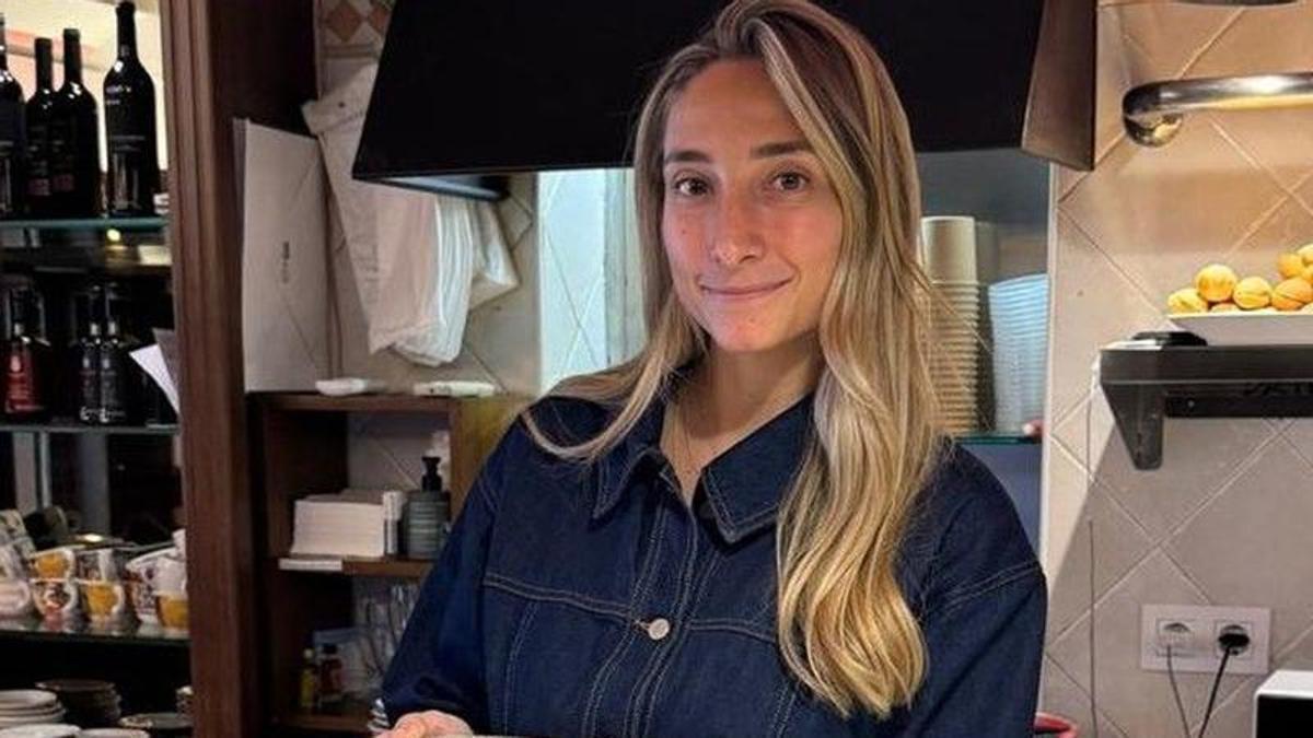 La clienta de 28 anys de La Taronja que va salvar el bar de tota la vida