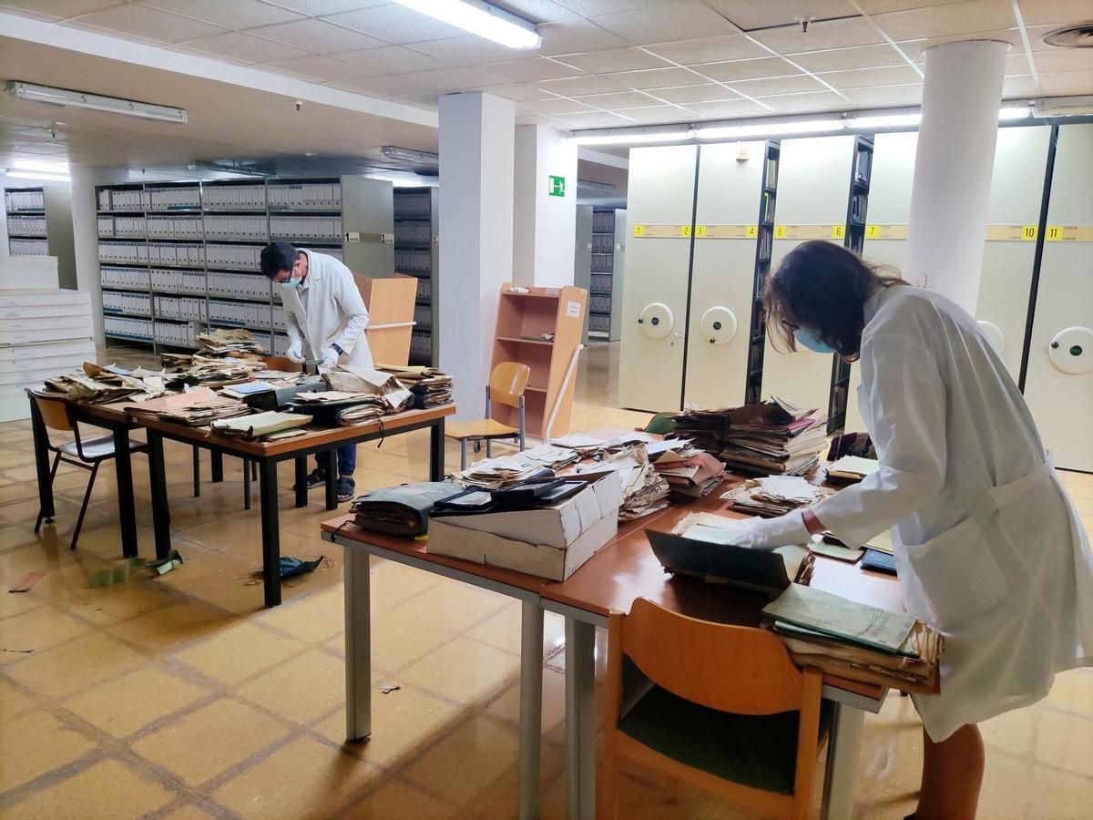 Proceso de clasificación y catalogación del legado del político republicano Julio Just Gimeno.