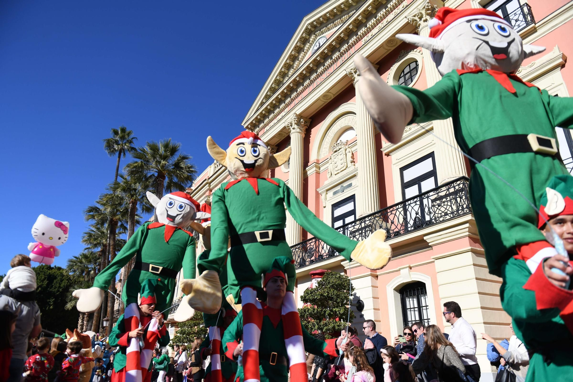 Las mejores imágenes del desfile de Papá Noel en Murcia
