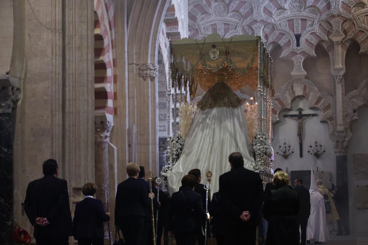 El Resucitado y la Virgen de la Alegría cierran la Semana Santa cordobesa